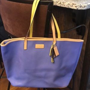 COACH TOTE like NEW.